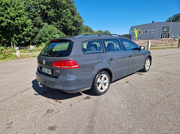 Volkswagen Passat 4 of 4