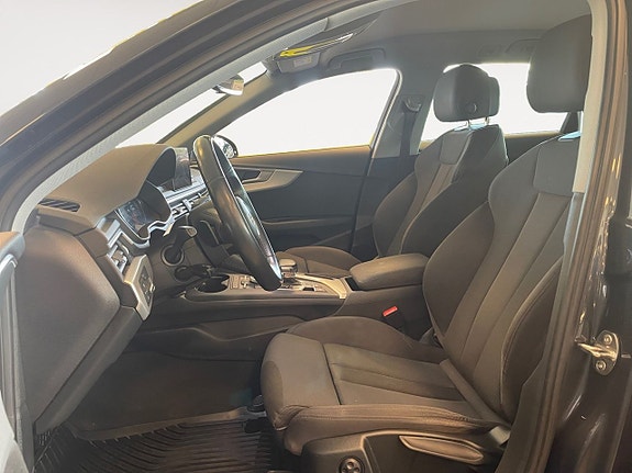 Audi A4 9 of 23