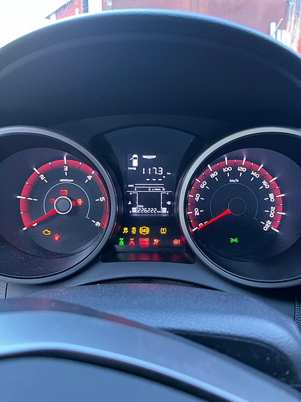 SsangYong Tivoli 5 of 8