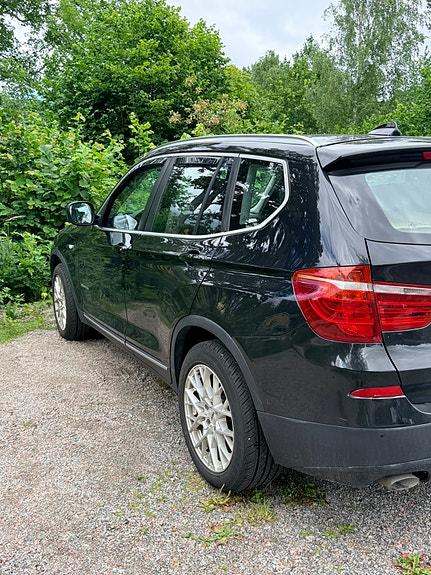 BMW X3 2 of 5