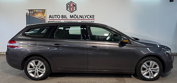 Peugeot 308 SW 11 of 16