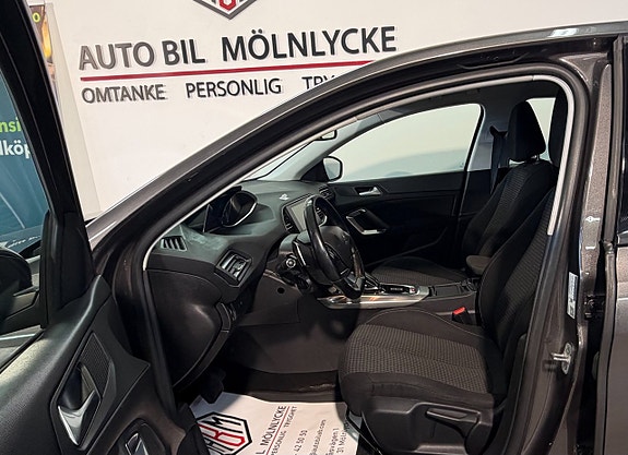 Peugeot 308 SW 4 of 5