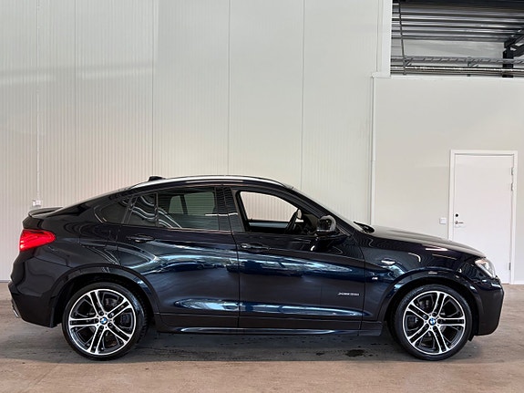 BMW X4 2 of 5