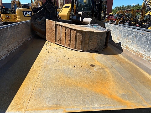 CAT M 315 10 of 15