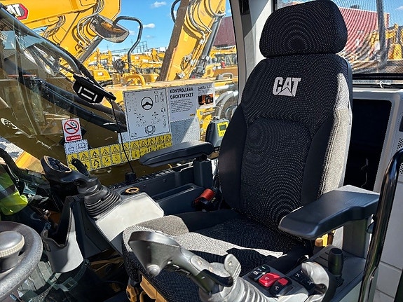 CAT M 315 14 of 15