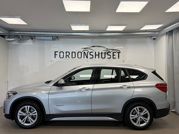 BMW X1 3 of 15