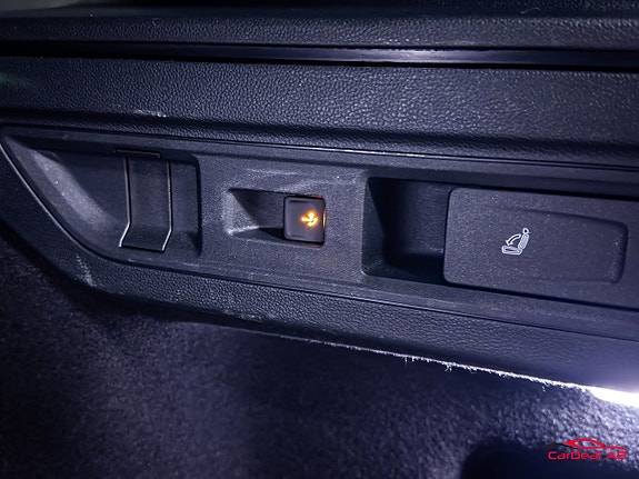 Volkswagen Passat 20 of 30
