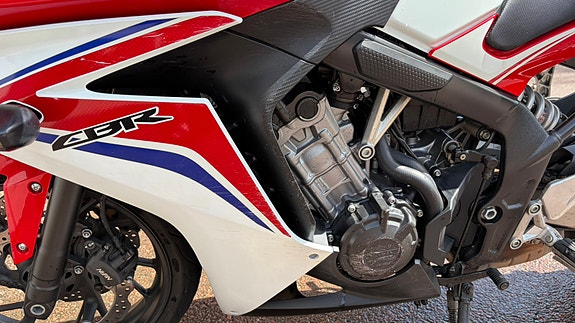 Honda CBR650F 4 of 5