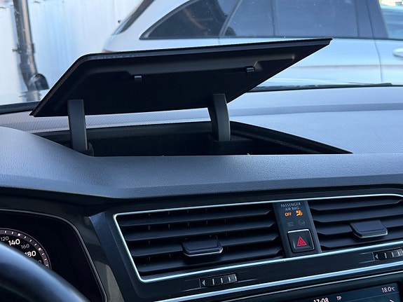 Volkswagen Tiguan 17 of 18