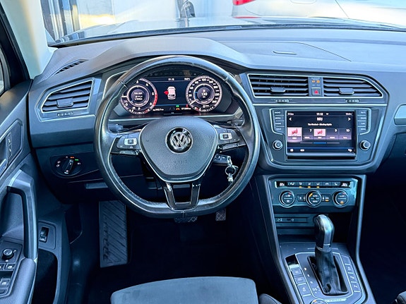 Volkswagen Tiguan 9 of 18