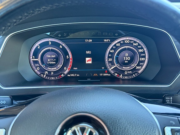Volkswagen Tiguan 15 of 18