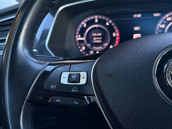 Volkswagen Tiguan 18 of 18