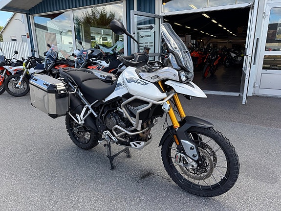 Triumph Tiger 900 Rally Pro 2 of 5