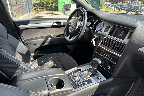 Audi Q7 16 of 30