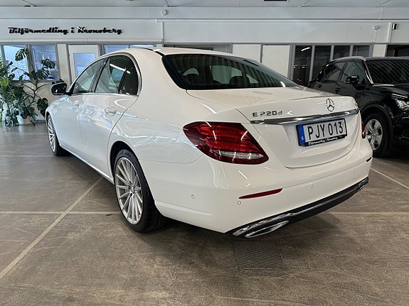 Mercedes-Benz E220 d 4 of 14