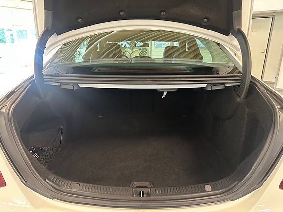 Mercedes-Benz E220 d 5 of 14