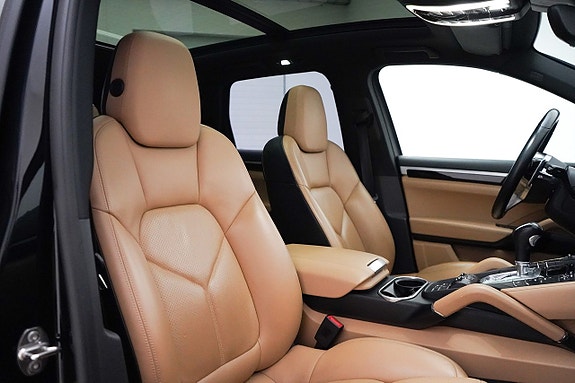 Porsche Cayenne S 17 of 25