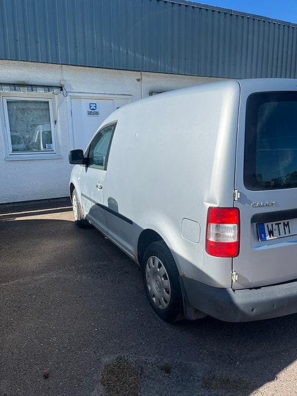 Volkswagen Caddy 4 of 4