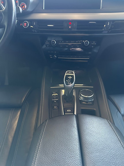BMW X6 2 of 5