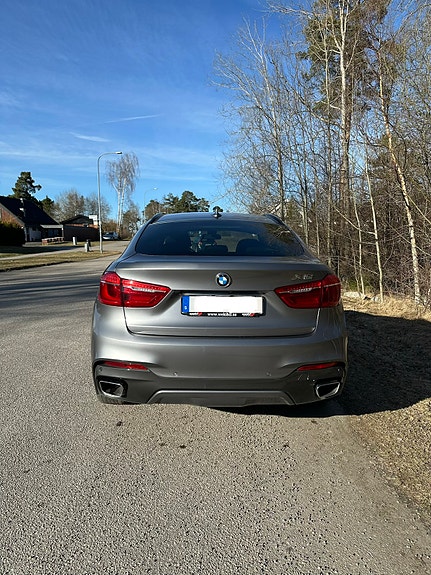 BMW X6 4 of 5