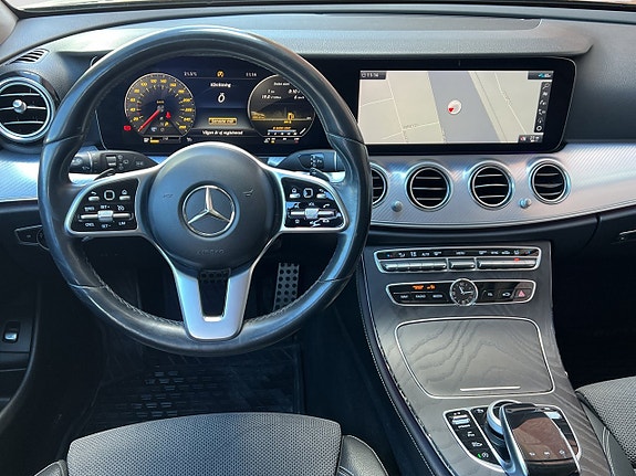 Mercedes-Benz E200 d 13 of 23