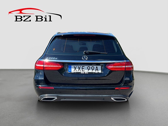 Mercedes-Benz E200 d 4 of 5