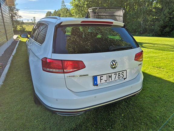 Volkswagen Passat Alltrack 5 of 5