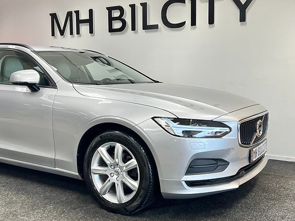 Volvo V90 2 of 5