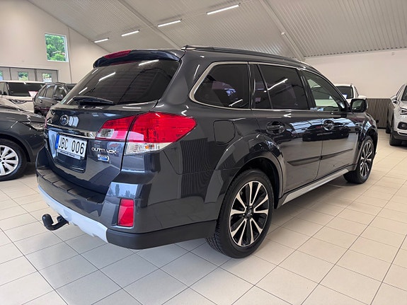 Subaru Outback 4 of 5