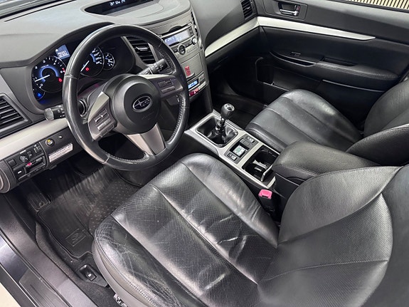 Subaru Outback 9 of 11
