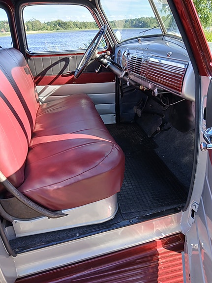 GMC 100 Stepside 4 of 5