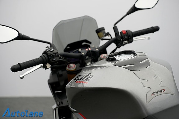 Aprilia Tuono V4 1100 *MIVV Titanium helsystem, Quickshifter 20 of 29