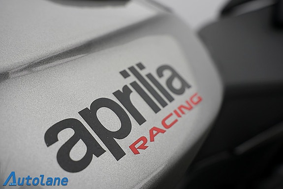 Aprilia Tuono V4 1100 *MIVV Titanium helsystem, Quickshifter 25 of 29