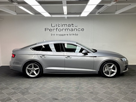 Audi A5 4 of 5