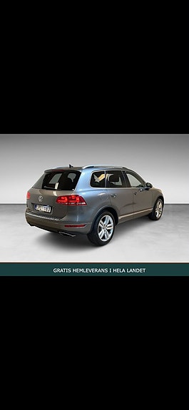 Volkswagen Touareg 2 of 5