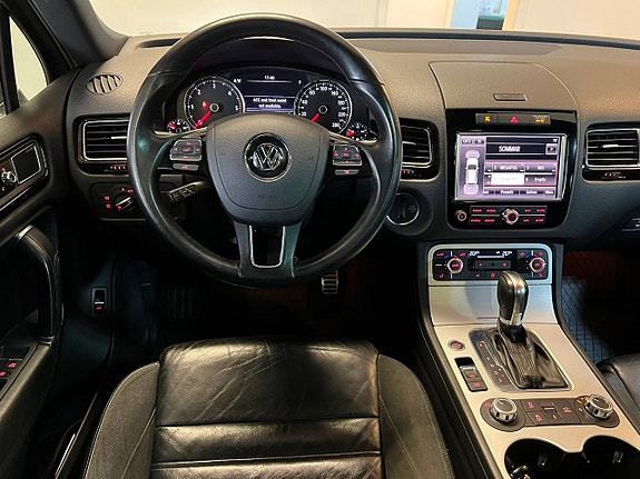 Volkswagen Touareg 6 of 28