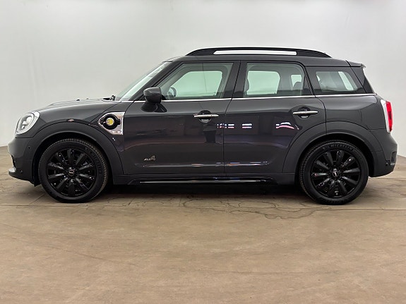 MINI Countryman Cooper SE 3 of 5