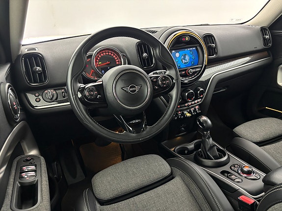 MINI Countryman Cooper SE 14 of 23