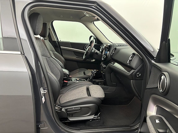 MINI Countryman Cooper SE 18 of 23