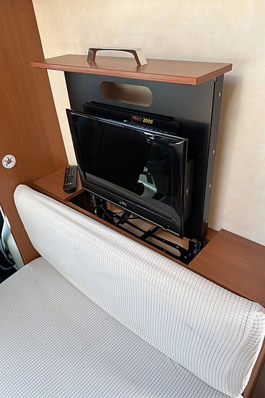 Knaus R22 Sun Ti 6 of 19