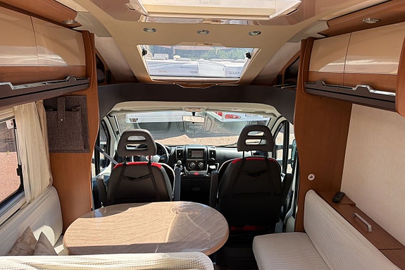 Knaus R22 Sun Ti 10 of 19