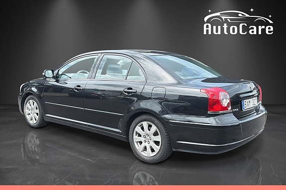 Toyota Avensis 3 of 6