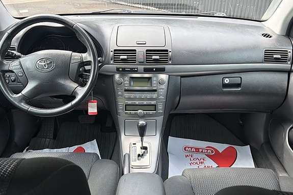 Toyota Avensis 5 of 6