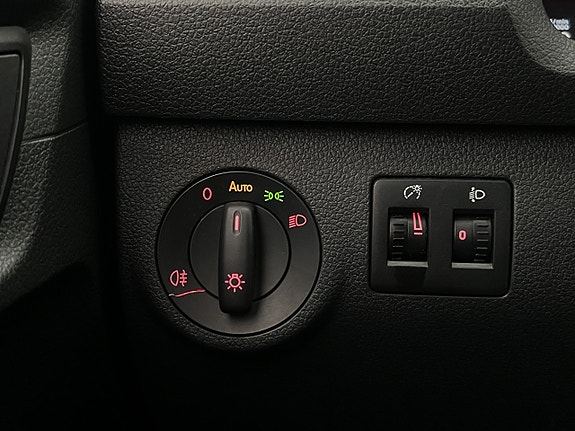 Volkswagen Caddy Maxi 16 of 27