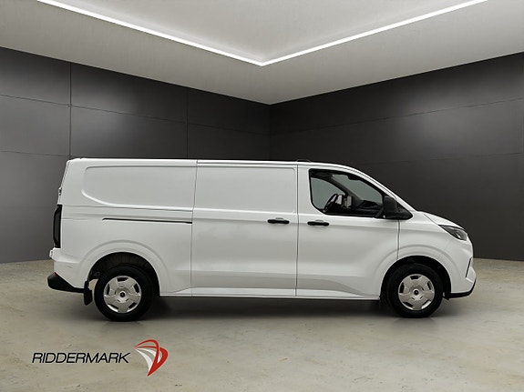 Ford Transit Custom 2 of 28