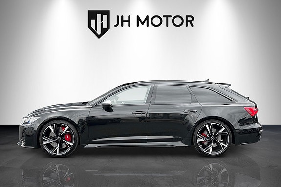 Audi RS6 3 of 5