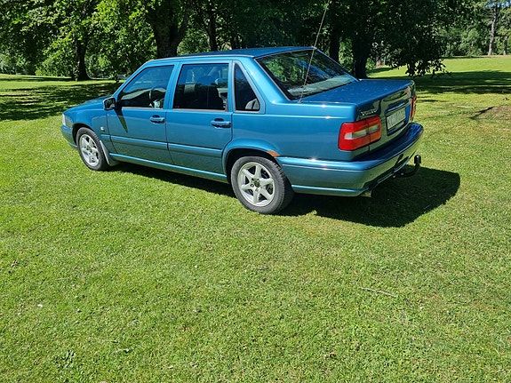 Volvo S70 3 of 5