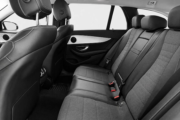 Mercedes-Benz E220 d 8 of 22