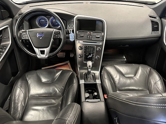 Volvo XC60 7 of 12