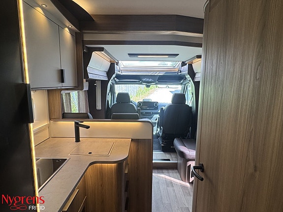 Kabe KABE TM Novum 750 LGB m Hydraliska stödben 16 of 18